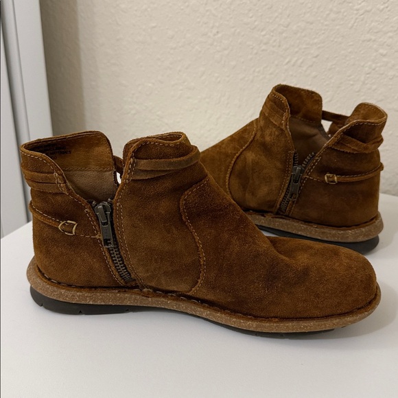 Born Wynter Comfort Brown Suede Ankle Boots - Picture 6 of 6